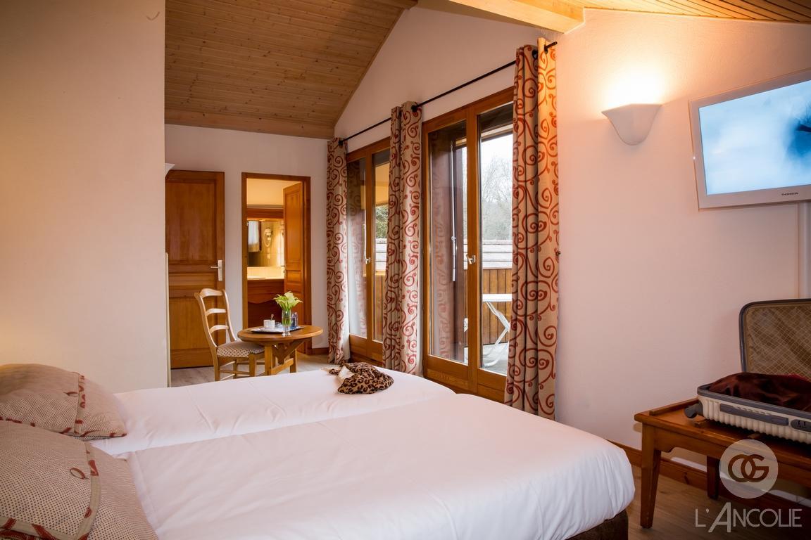 L'Ancolie "Chalet Du Lac" Otel Cruseilles Dış mekan fotoğraf